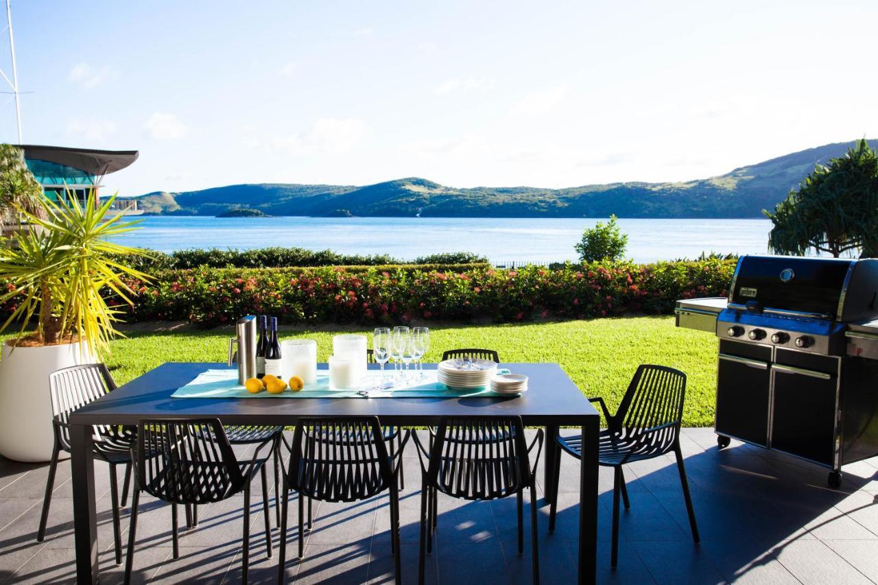Yacht Club Villas Hamilton Island Bagian luar foto