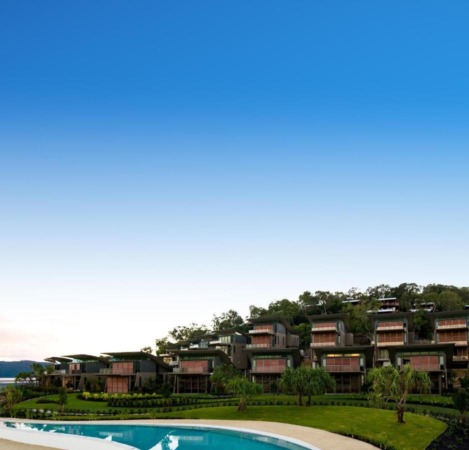 Yacht Club Villas Hamilton Island Bagian luar foto